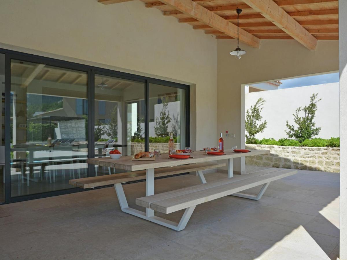 Vibrant Villa In Malauc Ne With Private Garden Malaucène المظهر الخارجي الصورة